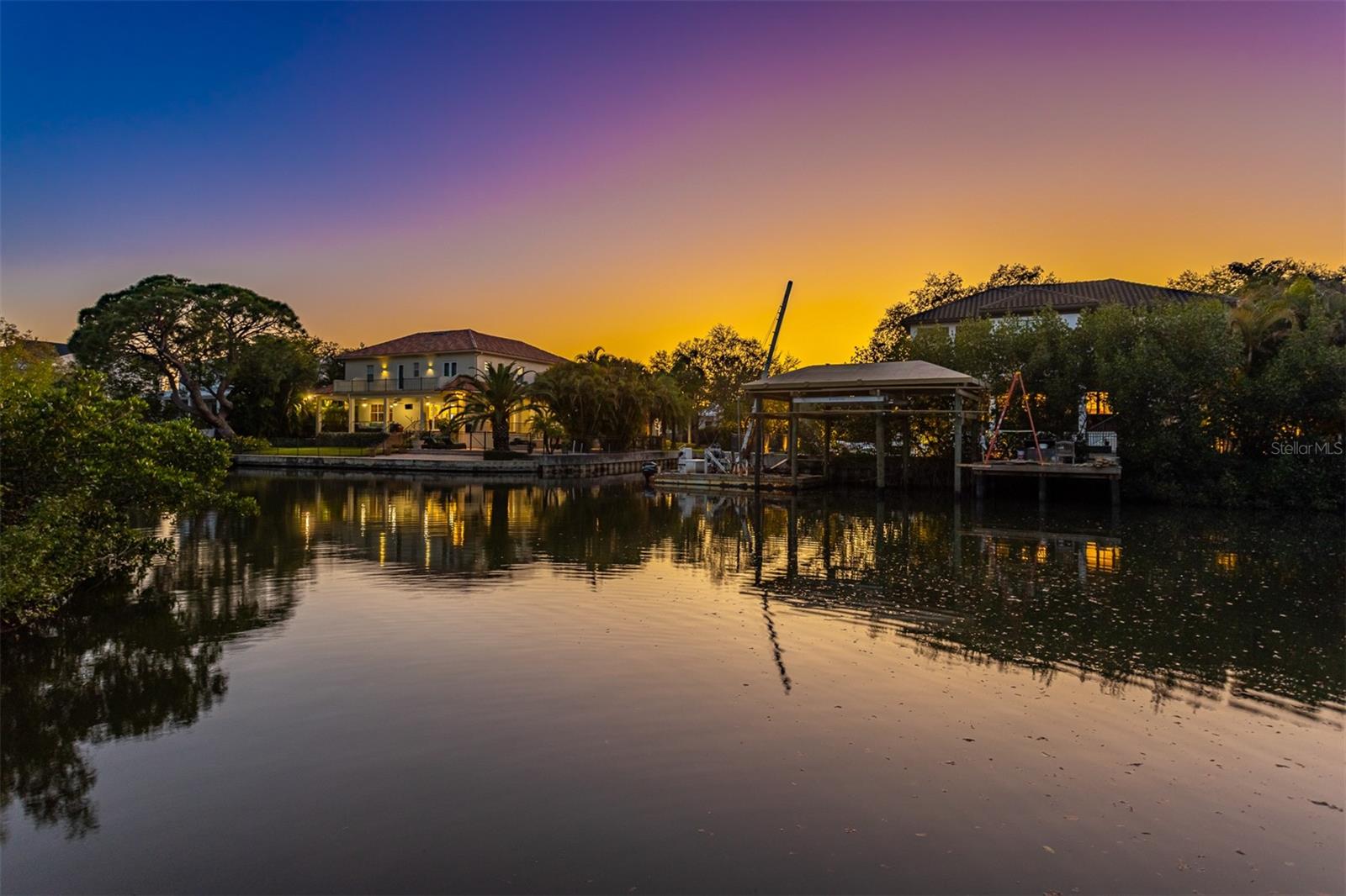 HENDERSON BEACH - Residential