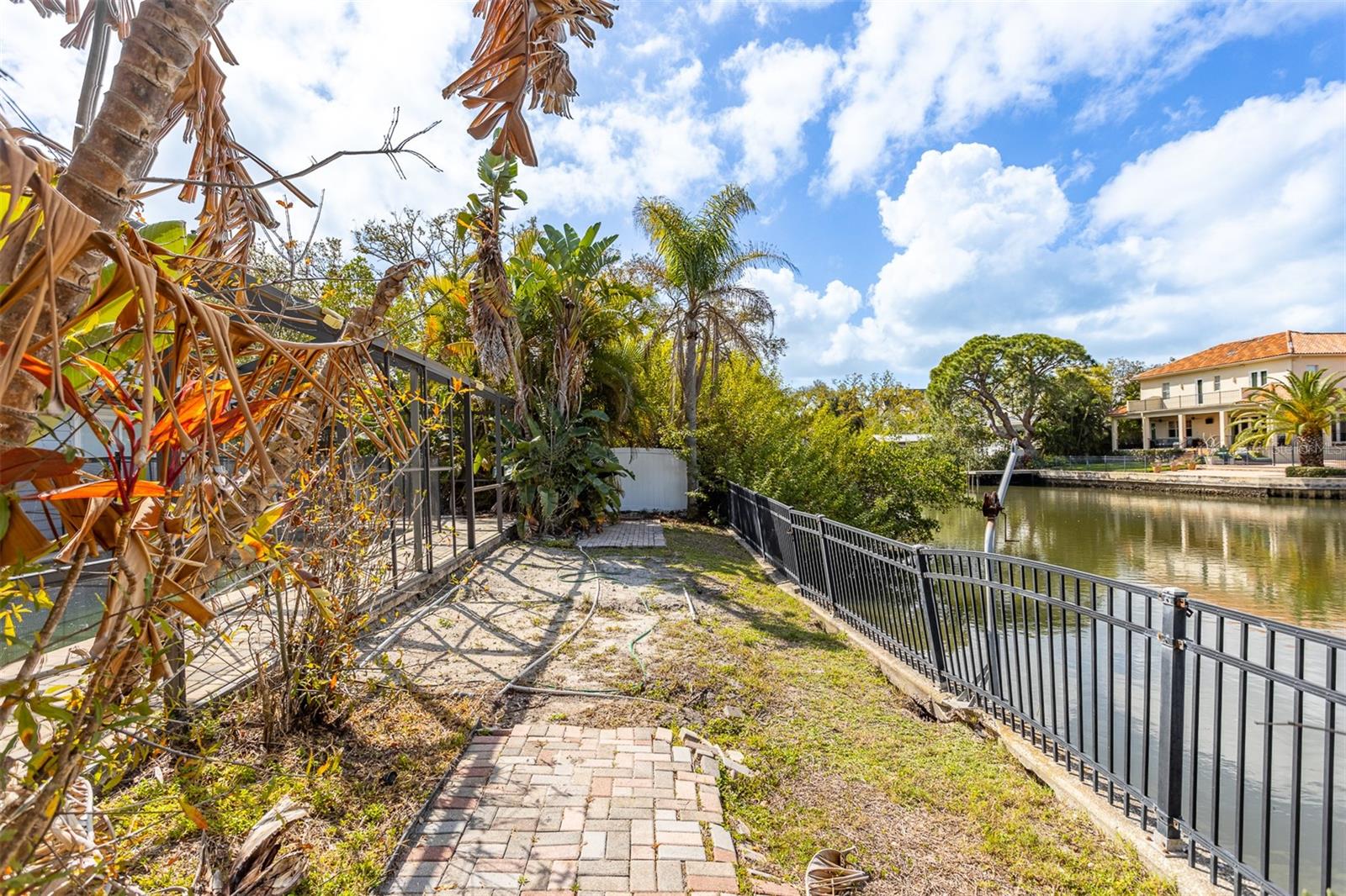 HENDERSON BEACH - Residential