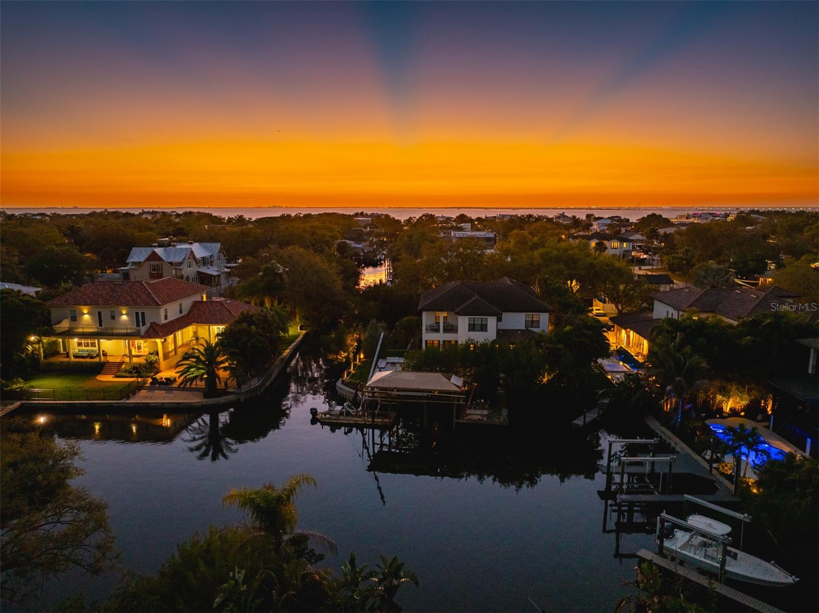 HENDERSON BEACH - Residential