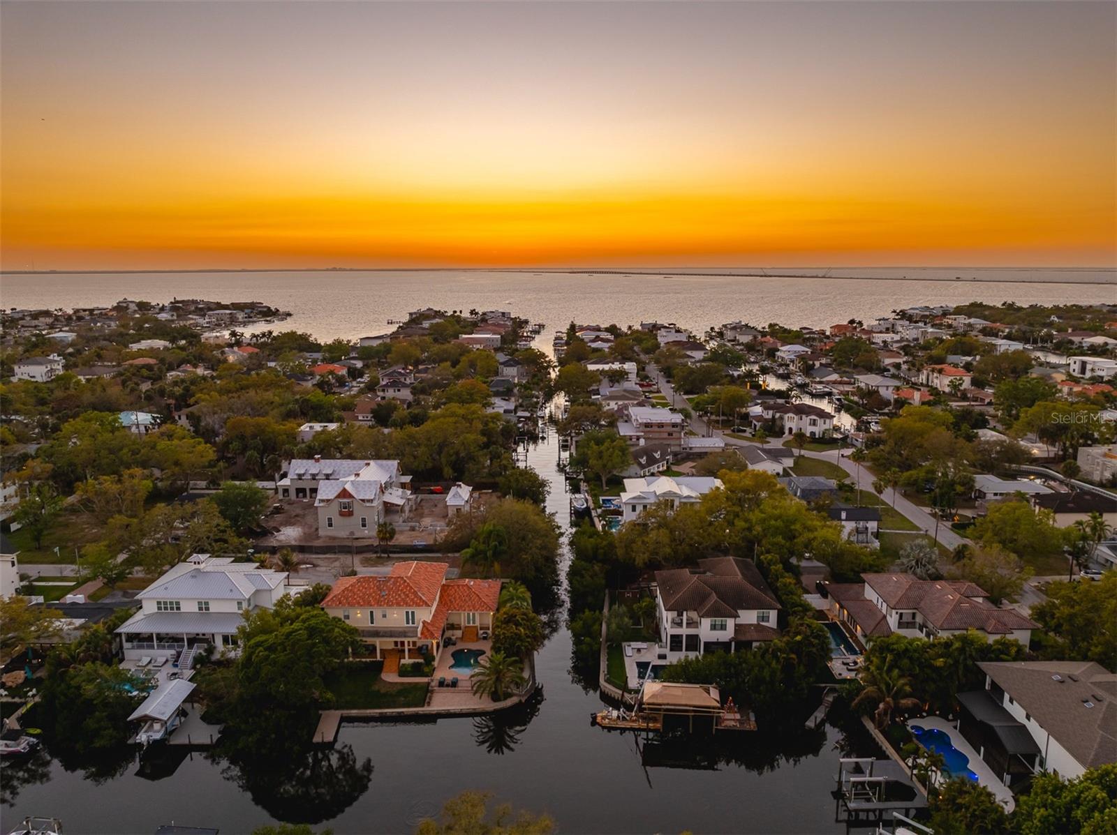 HENDERSON BEACH - Residential