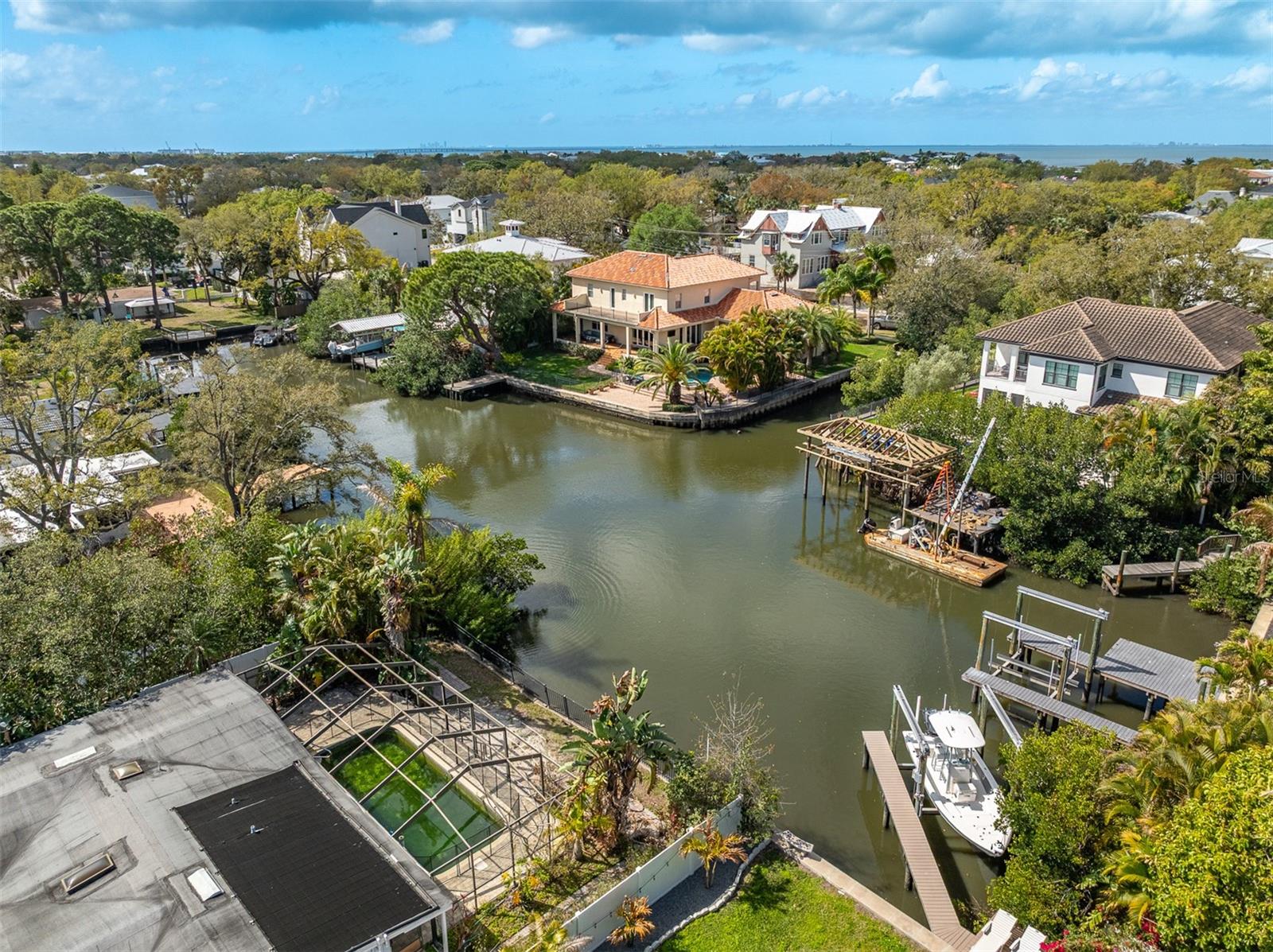 HENDERSON BEACH - Residential