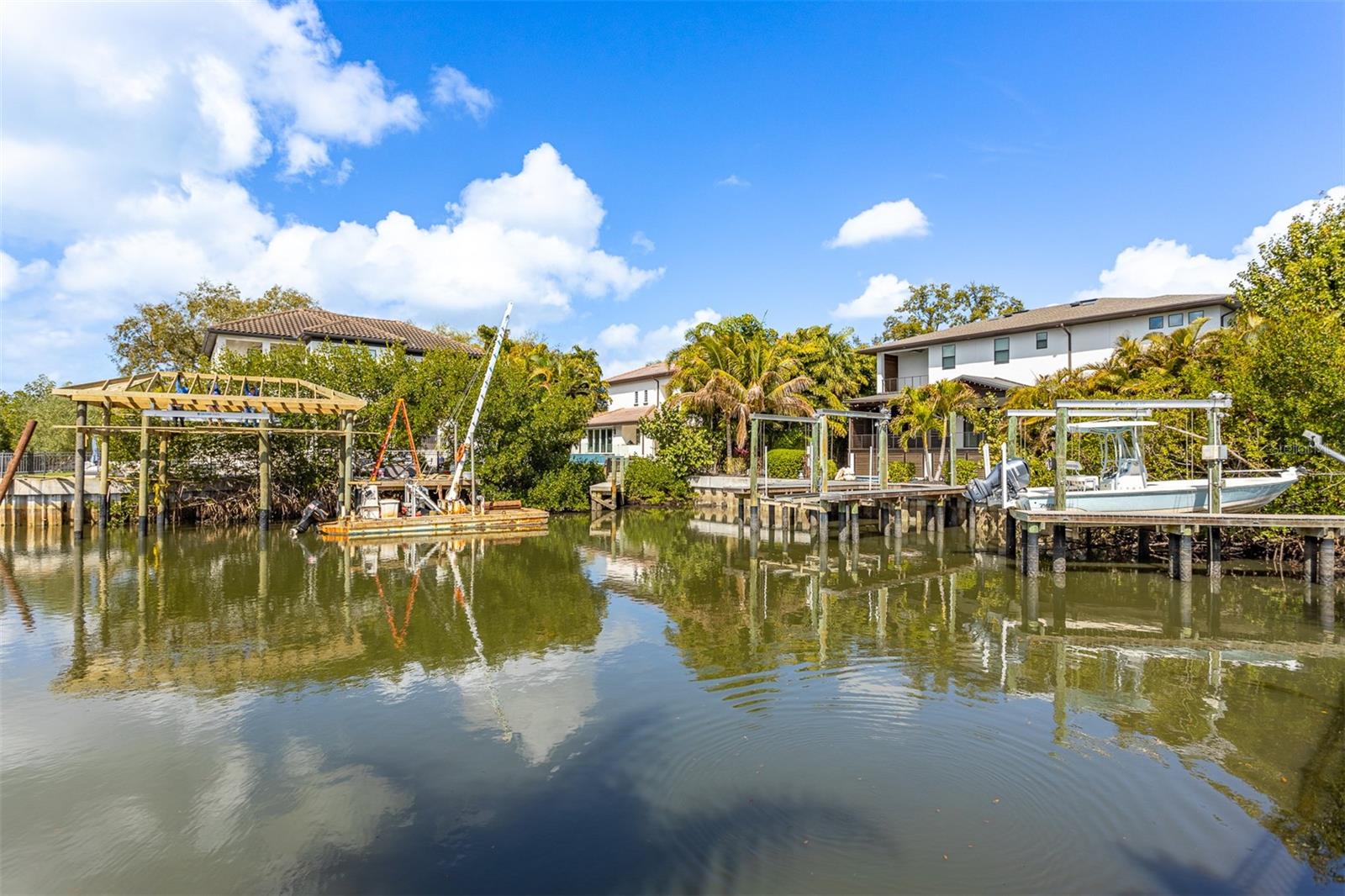 HENDERSON BEACH - Residential