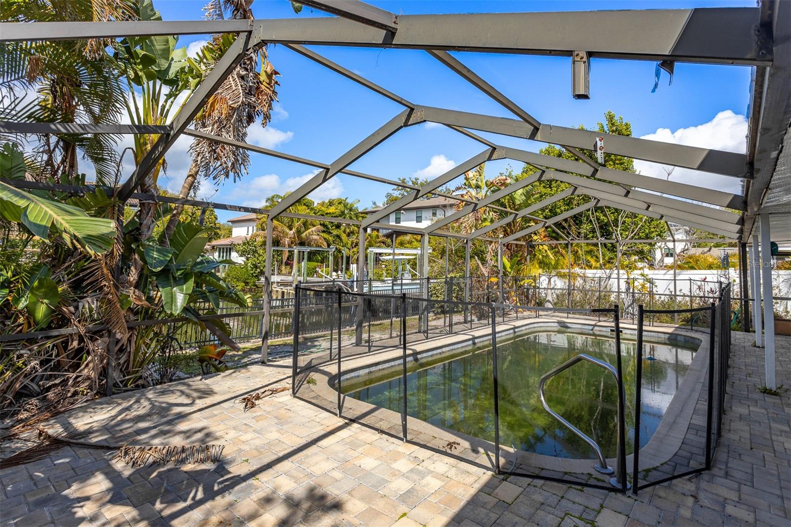 HENDERSON BEACH - Residential