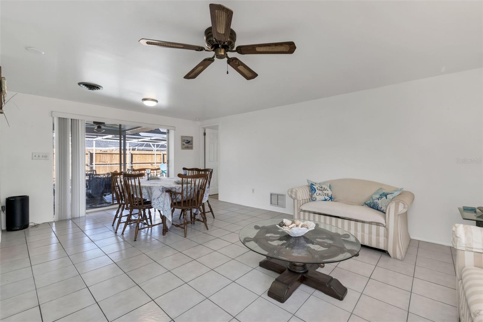 SOUTH VENICE - Residential