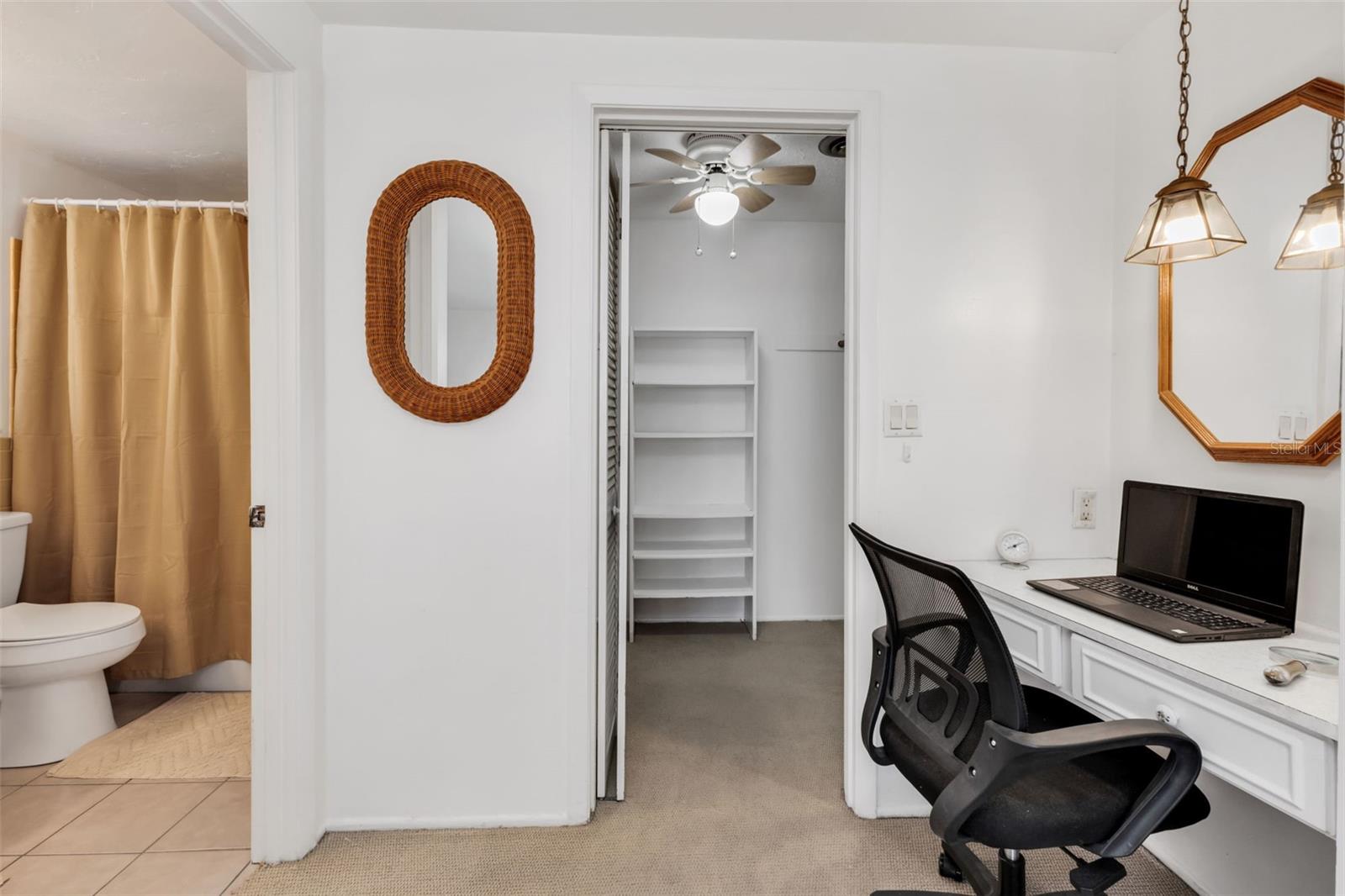 SOUTH VENICE - Residential