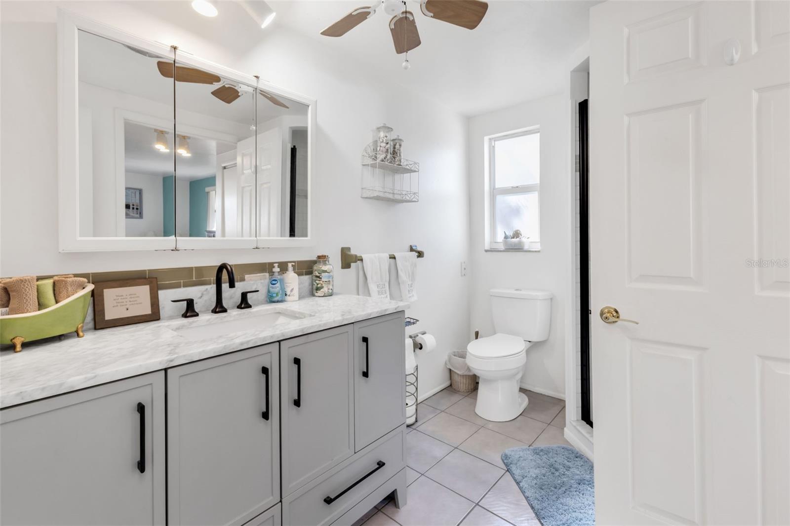 SOUTH VENICE - Residential