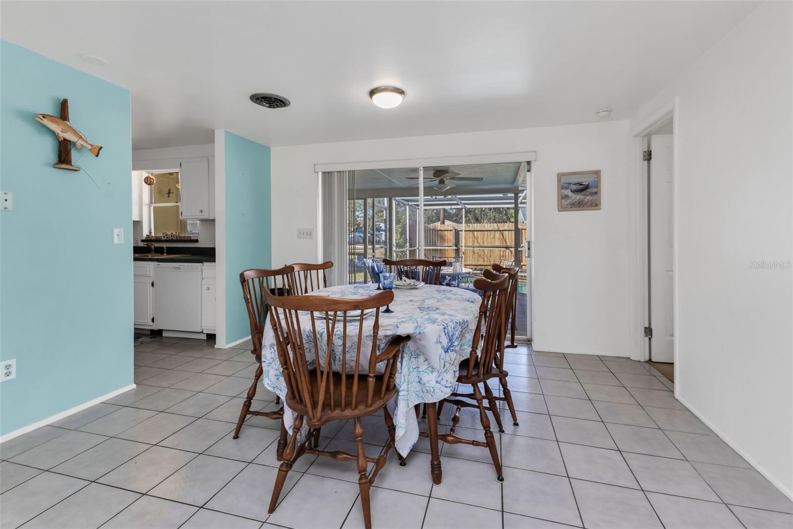 SOUTH VENICE - Residential