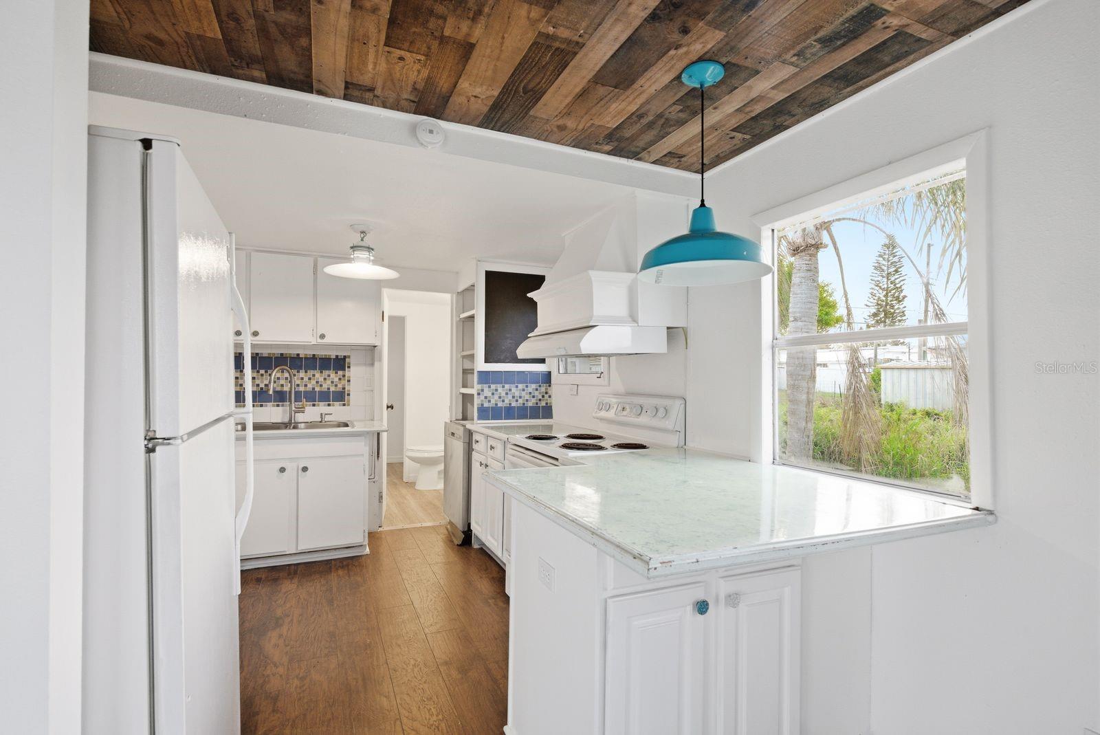 BONITA VILLAGE - Residential