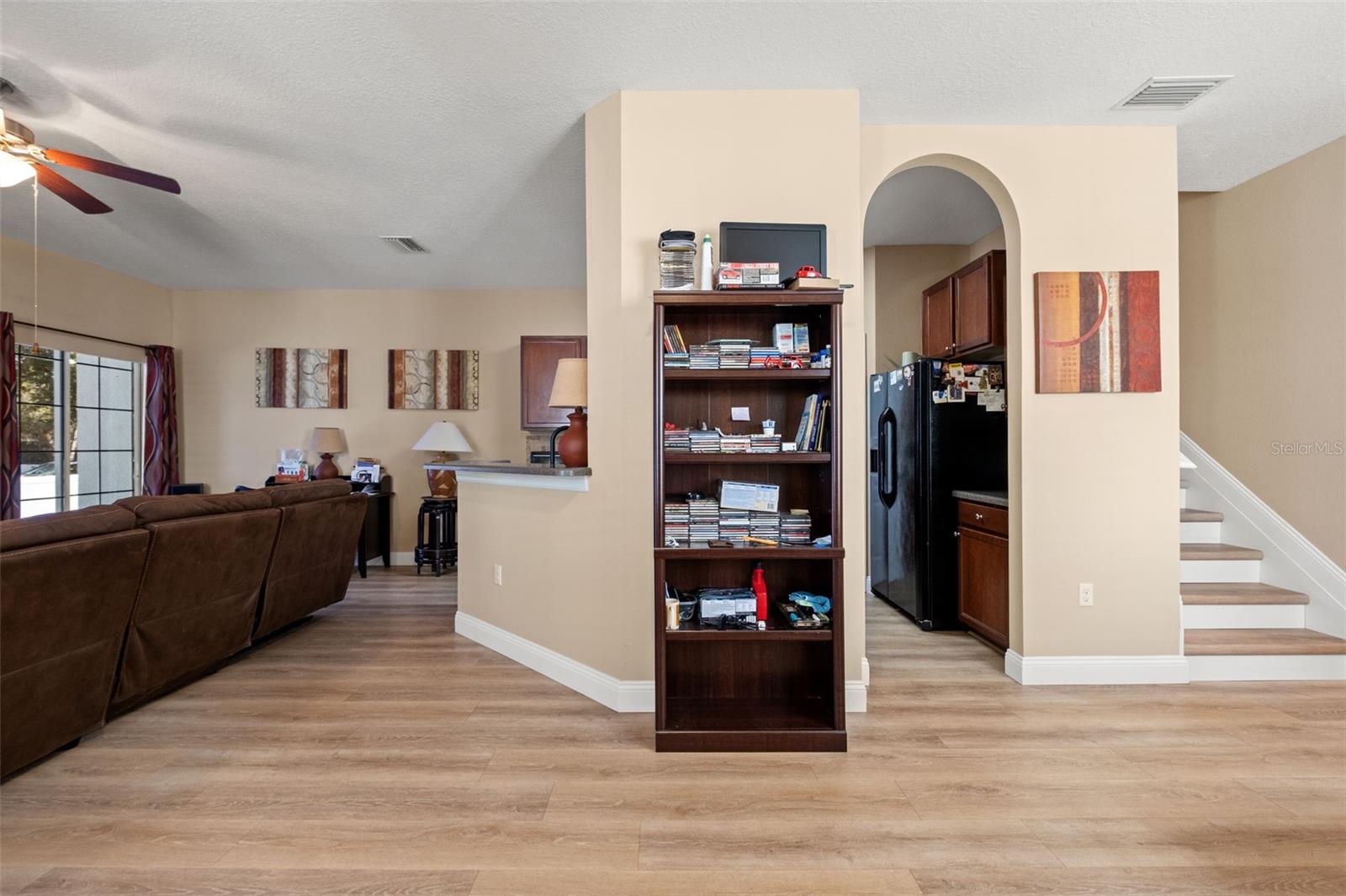 8423 BLUE ROCK DRIVE
