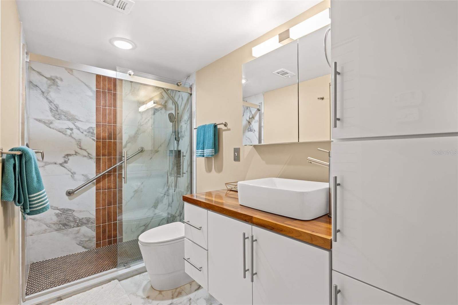 IRONWOOD FIFTEENTH - Residential