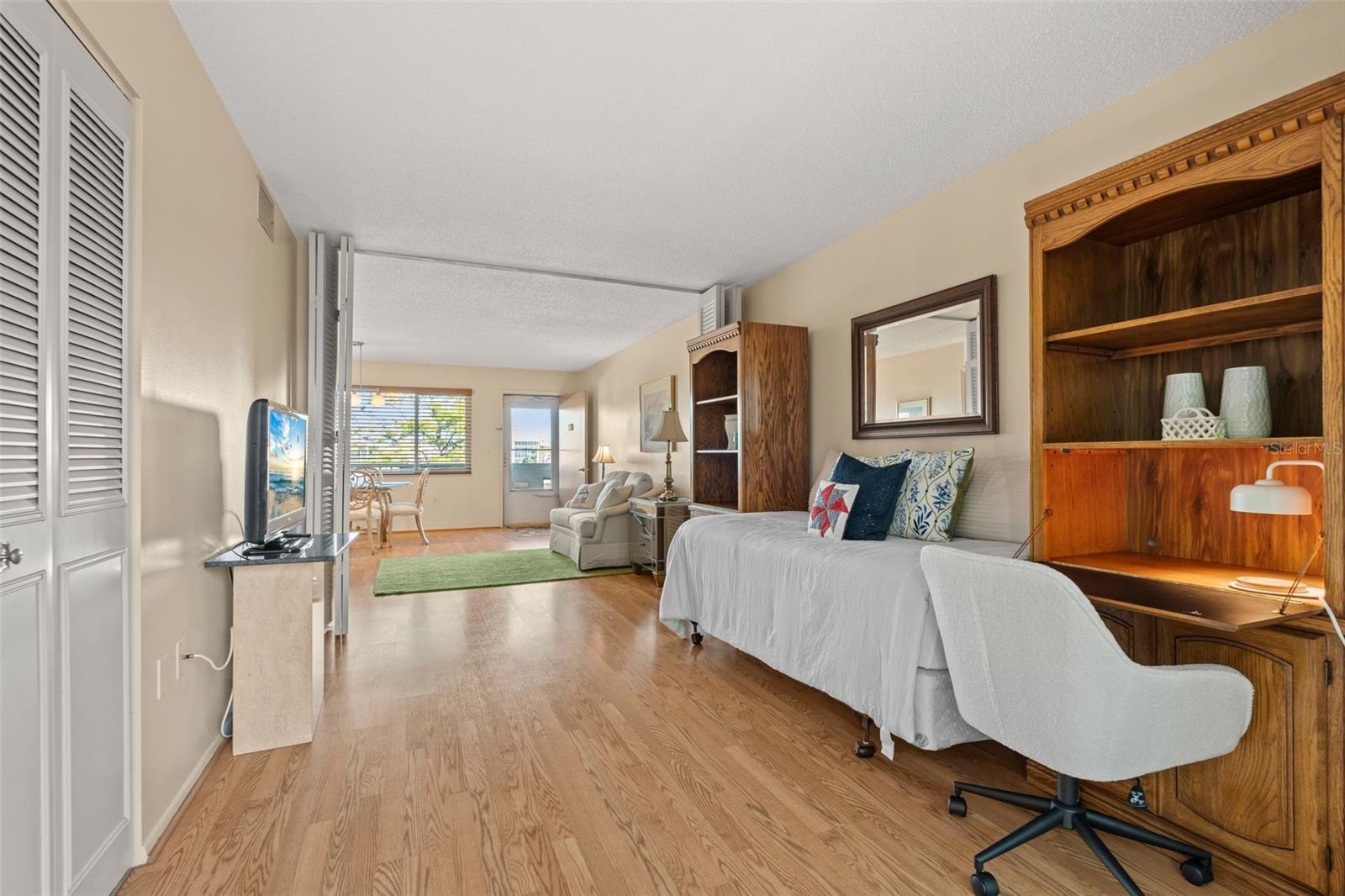 IRONWOOD FIFTEENTH - Residential