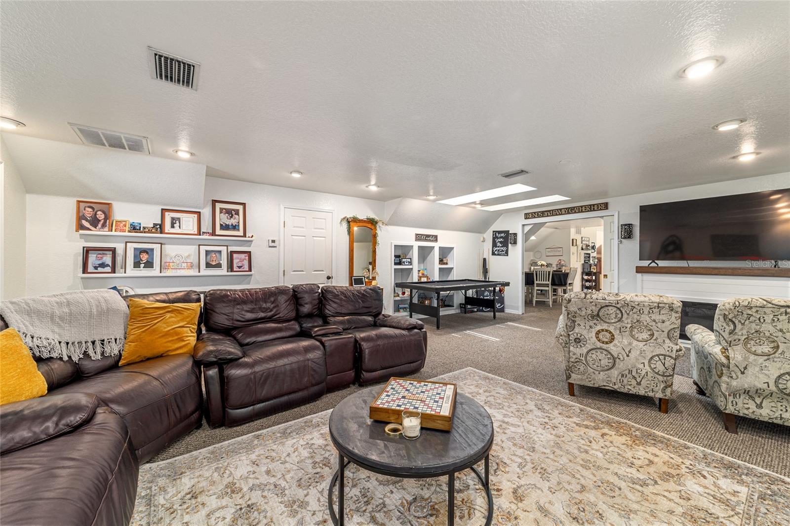 MEADOWVIEW ADD 03 - Commercial Sale