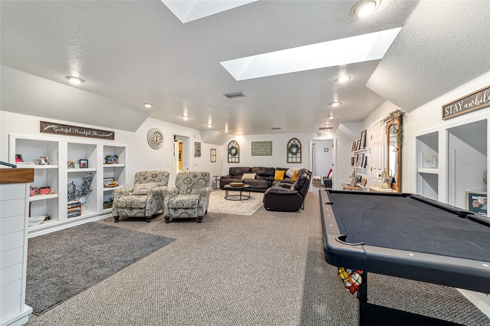 MEADOWVIEW ADD 03 - Commercial Sale