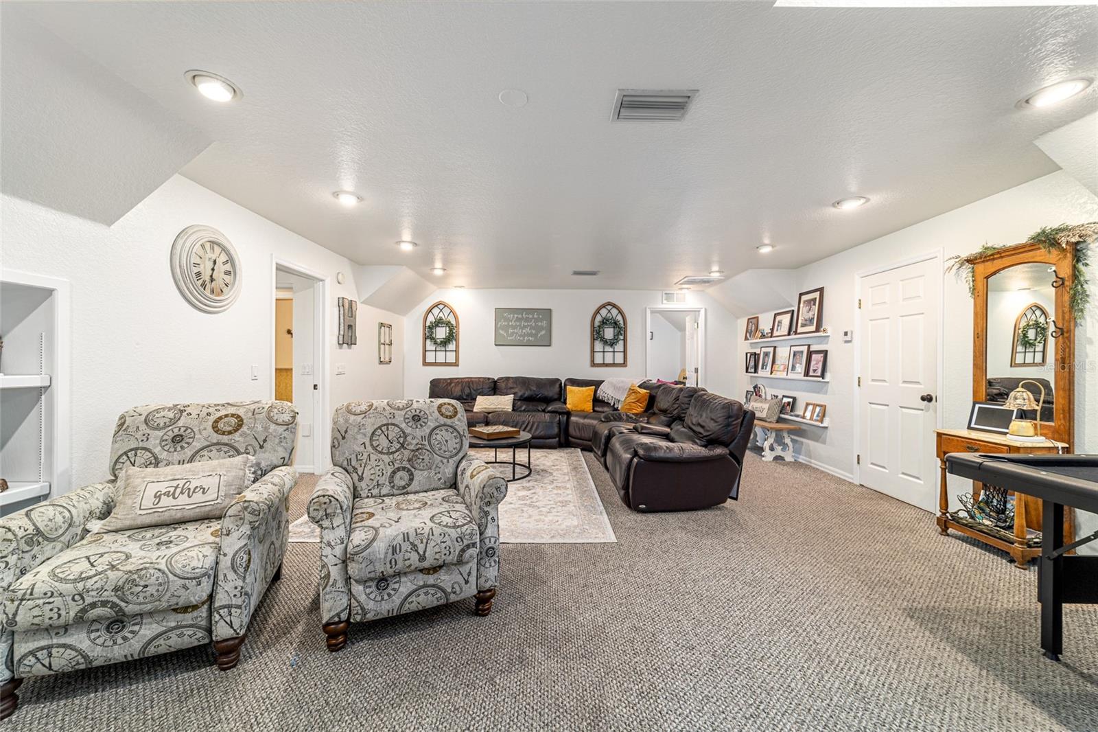 MEADOWVIEW ADD 03 - Commercial Sale
