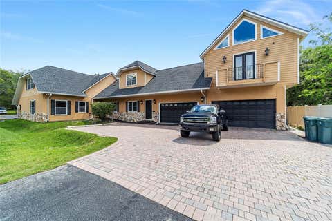 Tiny photo for 434 SW 14th Street, Ocala, FL 34471 (MLS # OM724619)