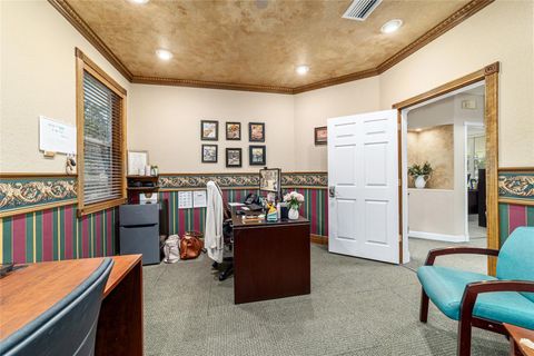 Tiny photo for 434 SW 14th Street, Ocala, FL 34471 (MLS # OM724619)