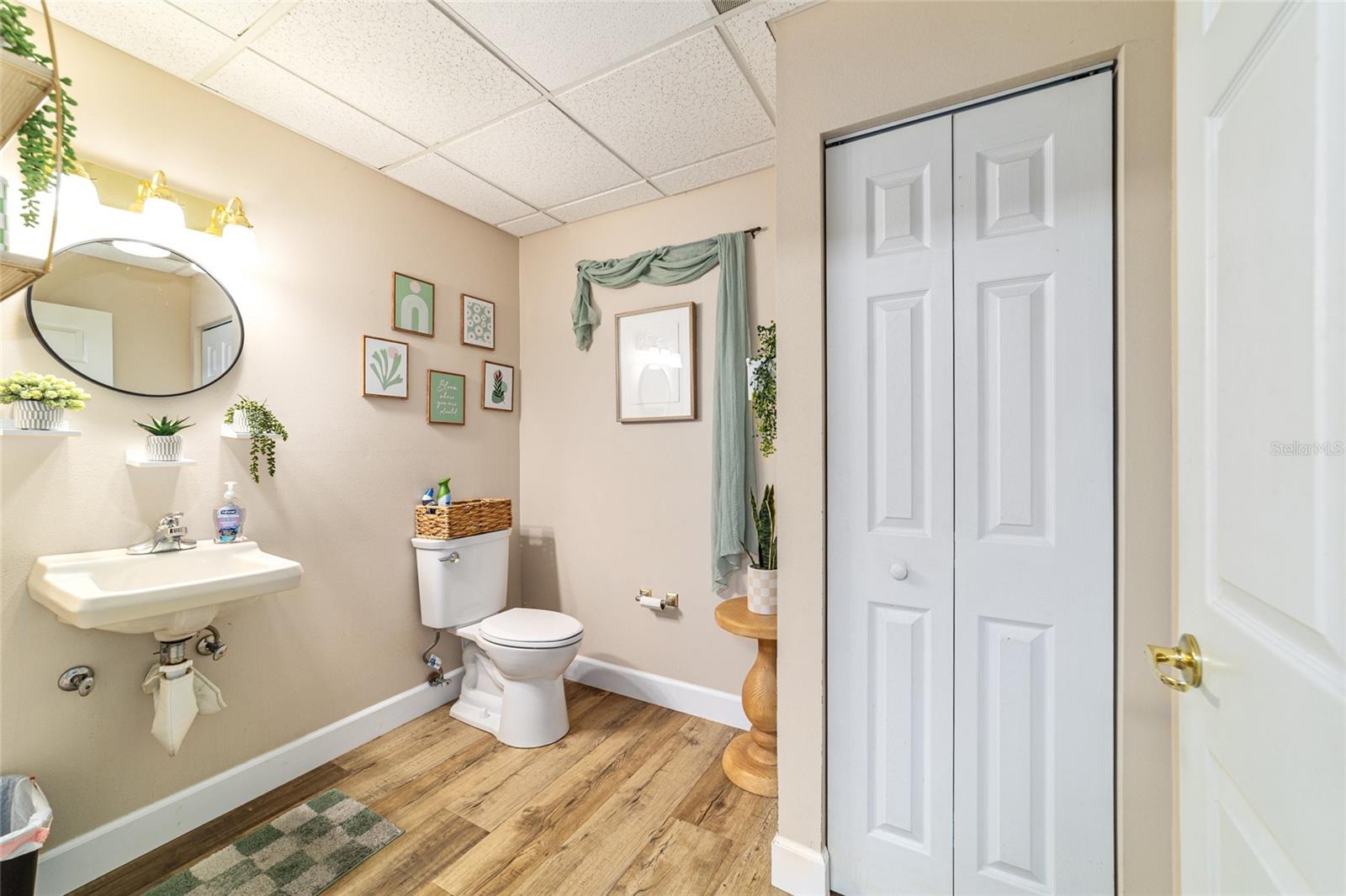 MEADOWVIEW ADD 03 - Commercial Sale