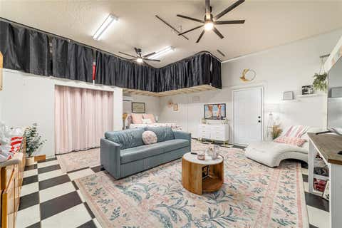Tiny photo for 434 SW 14th Street, Ocala, FL 34471 (MLS # OM724619)