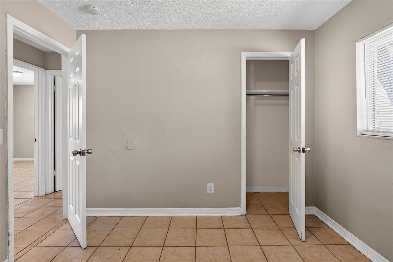 HIGHLAND ACRES PB 58 PG 42 - Residential