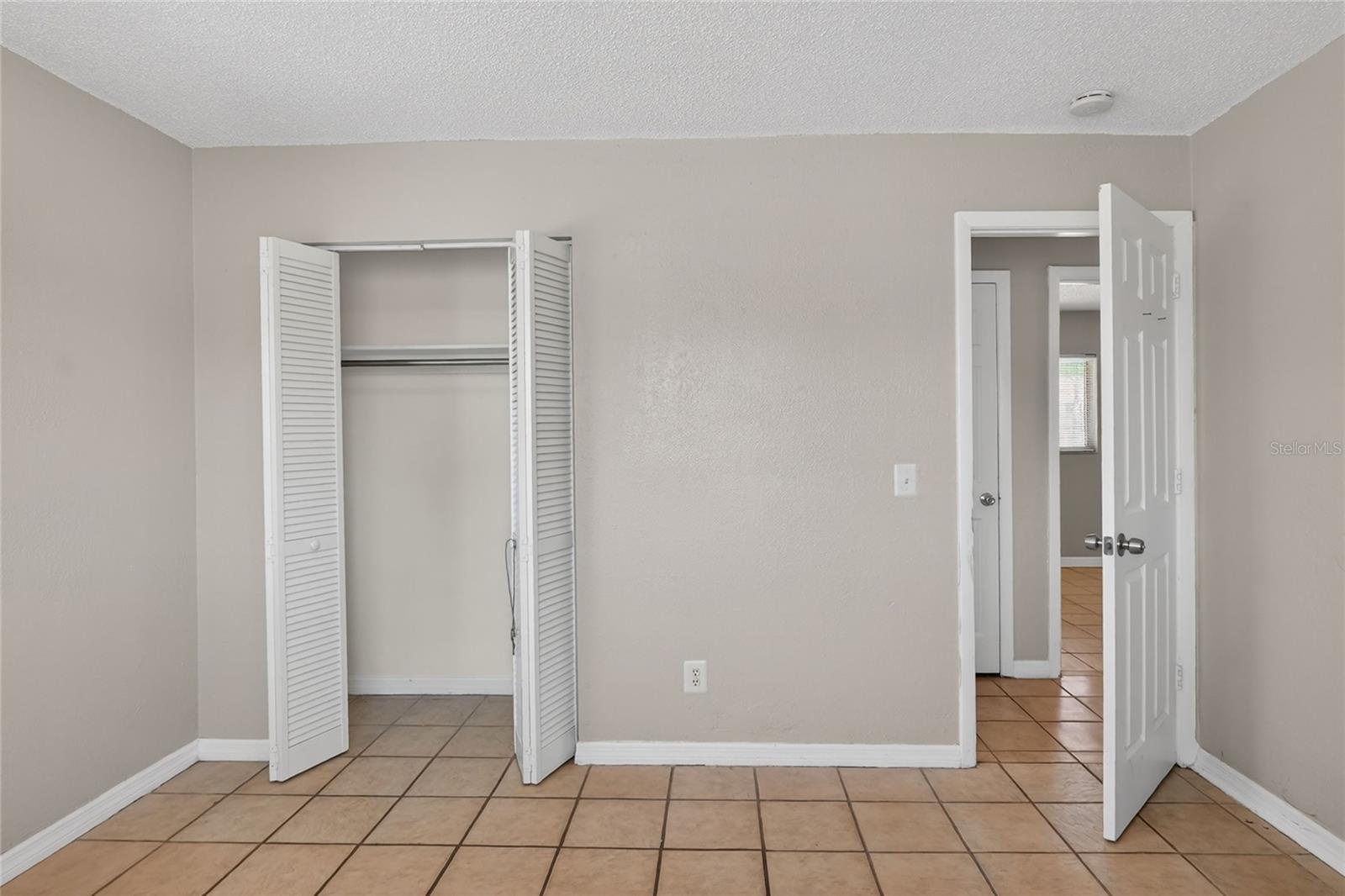 HIGHLAND ACRES PB 58 PG 42 - Residential