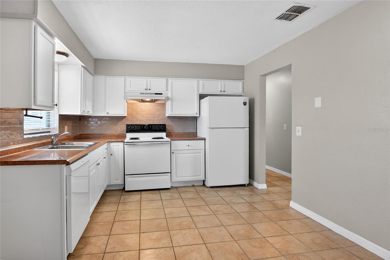 HIGHLAND ACRES PB 58 PG 42 - Residential