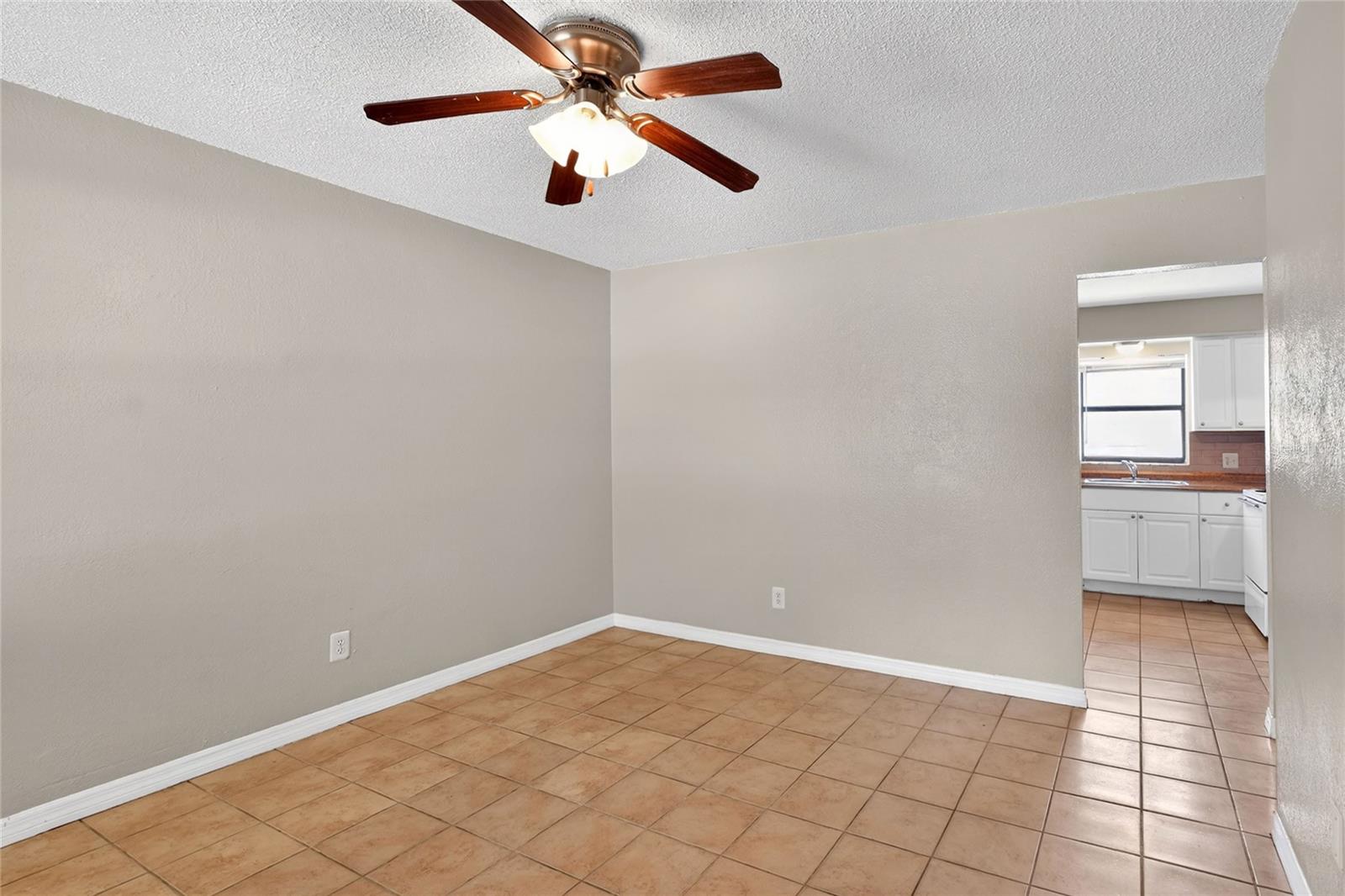 HIGHLAND ACRES PB 58 PG 42 - Residential