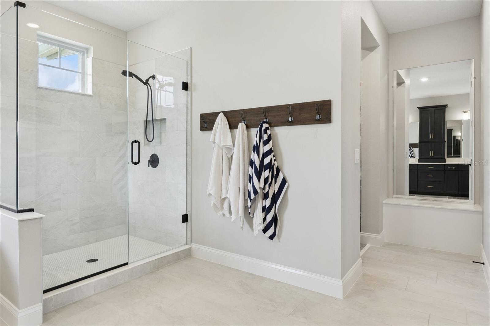 JOHNS LAKE POINTE - Residential