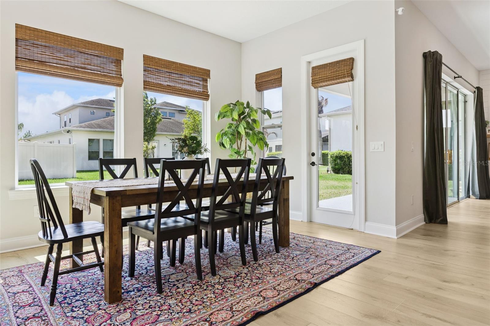 JOHNS LAKE POINTE - Residential