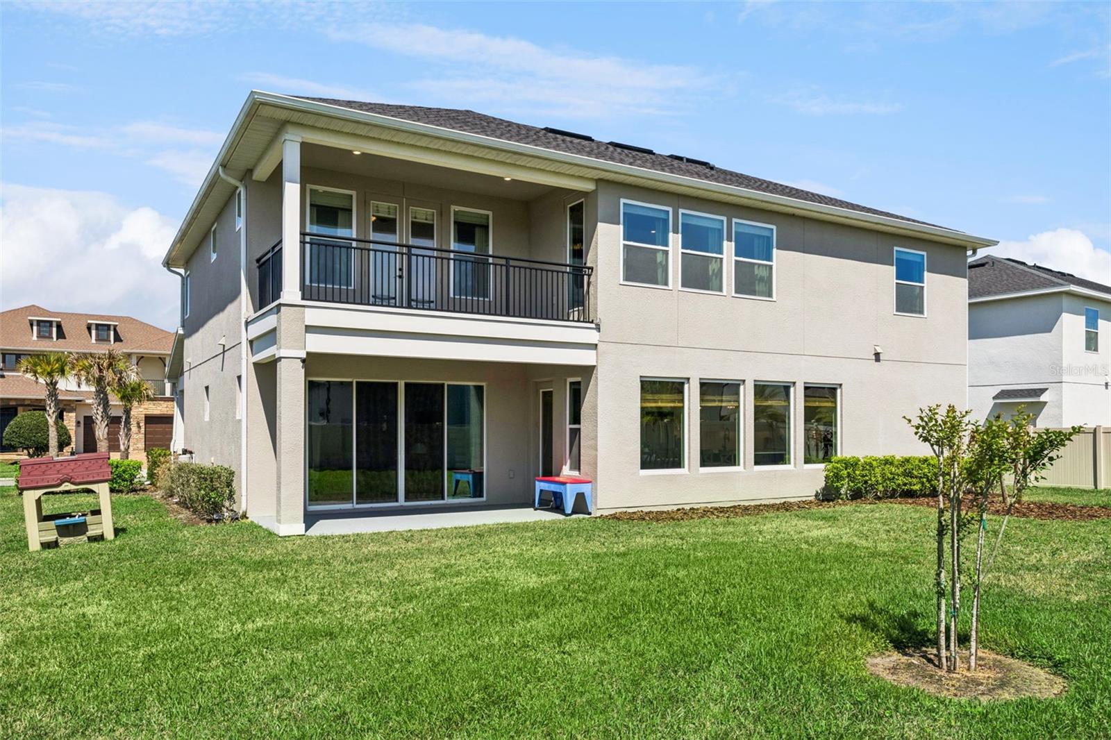 JOHNS LAKE POINTE - Residential