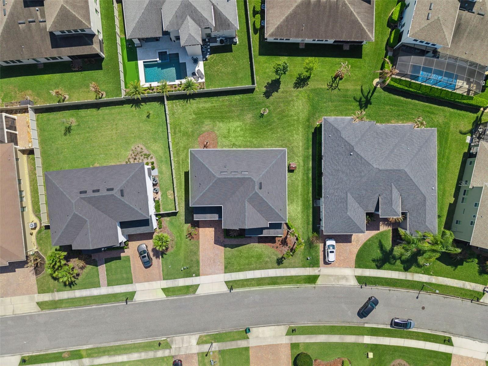 JOHNS LAKE POINTE - Residential