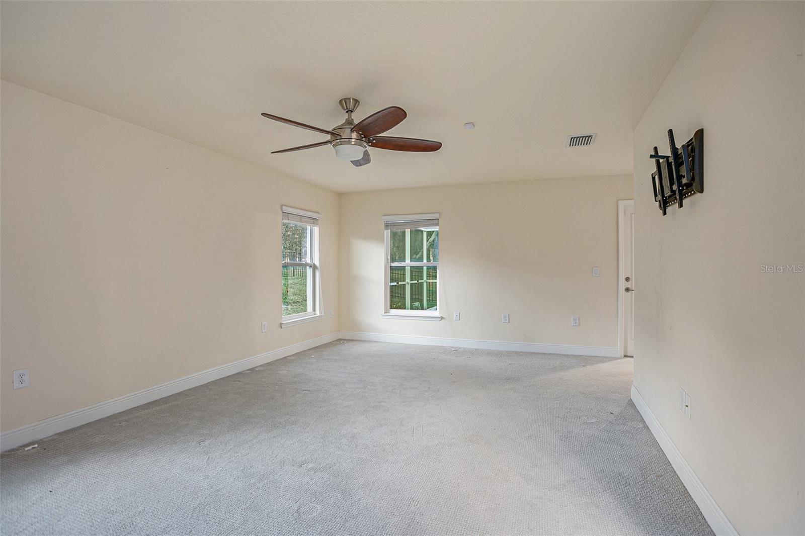 GREENSIDE VILLAGE - Residential