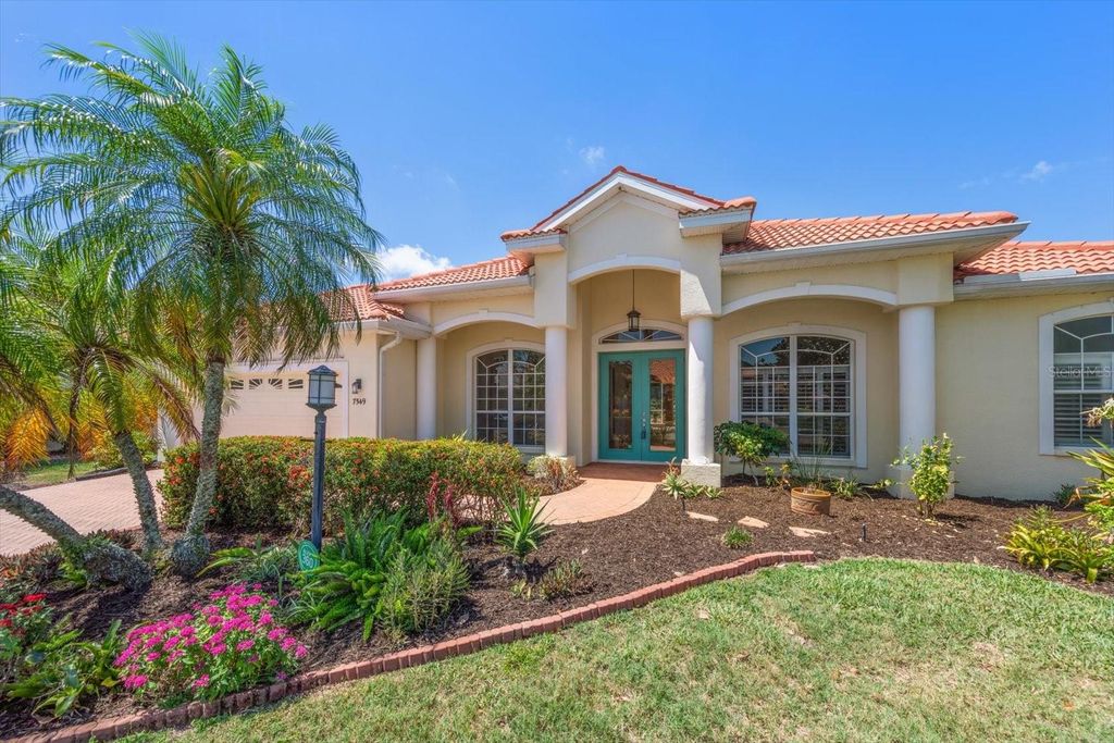 Photo of 7549 Palmer Glen Circle, Sarasota, FL 34240 (MLS # TB8506653)
