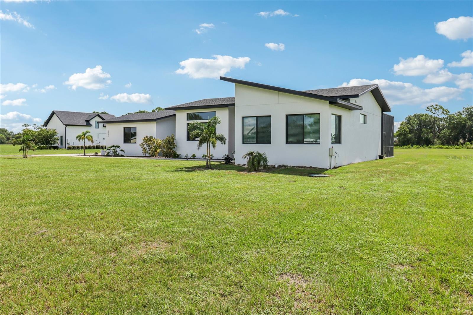 HIDDEN RIVER LAKES - Residential