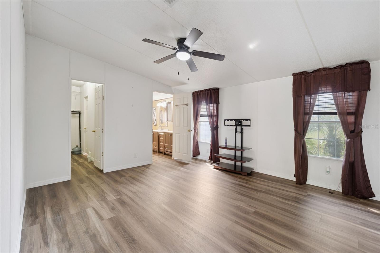 BEVERLY MANOR ESTATES - Residential