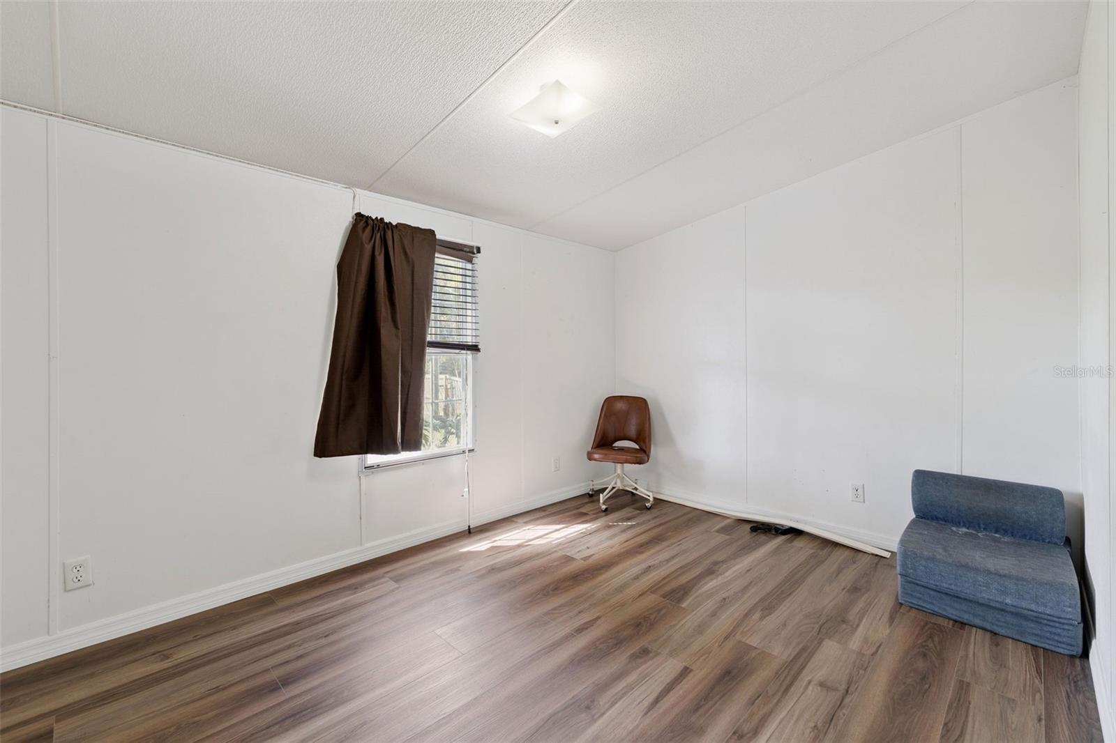 BEVERLY MANOR ESTATES - Residential