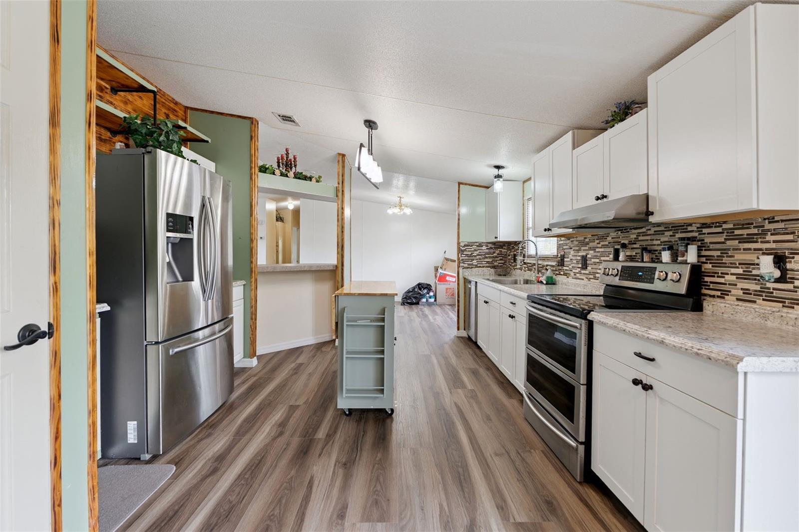 BEVERLY MANOR ESTATES - Residential