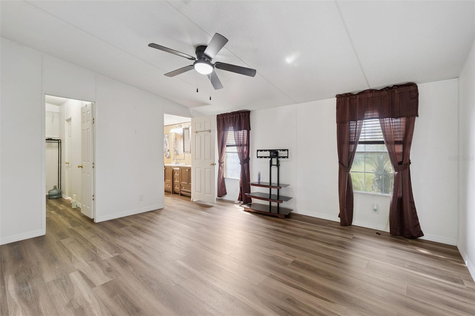 BEVERLY MANOR ESTATES - Residential