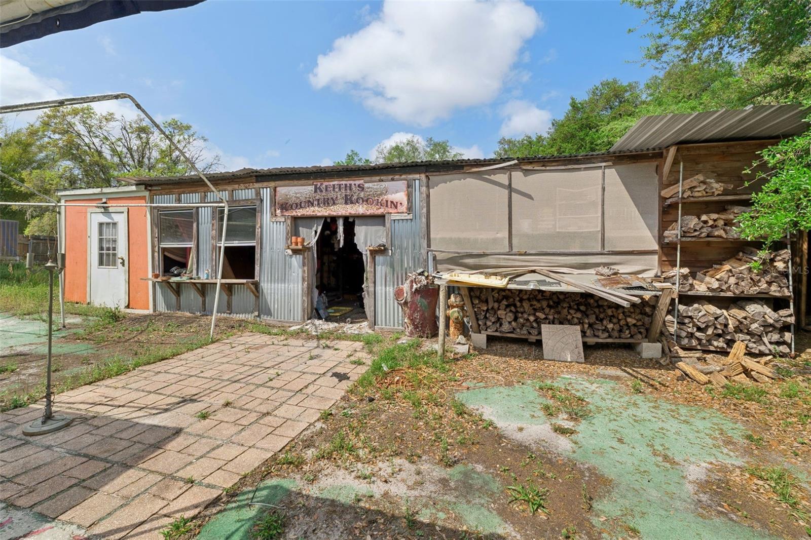 BEVERLY MANOR ESTATES - Residential