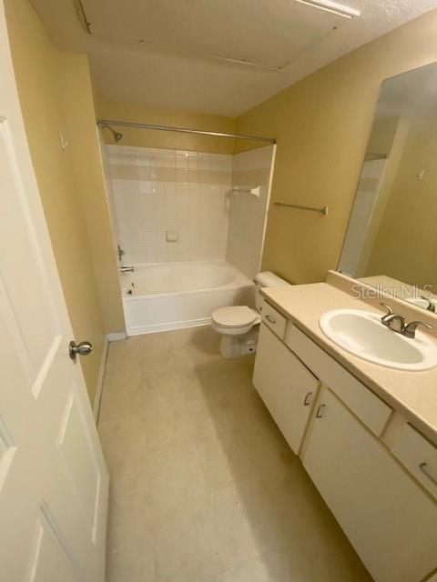 2010 E PALM AVENUE 15208