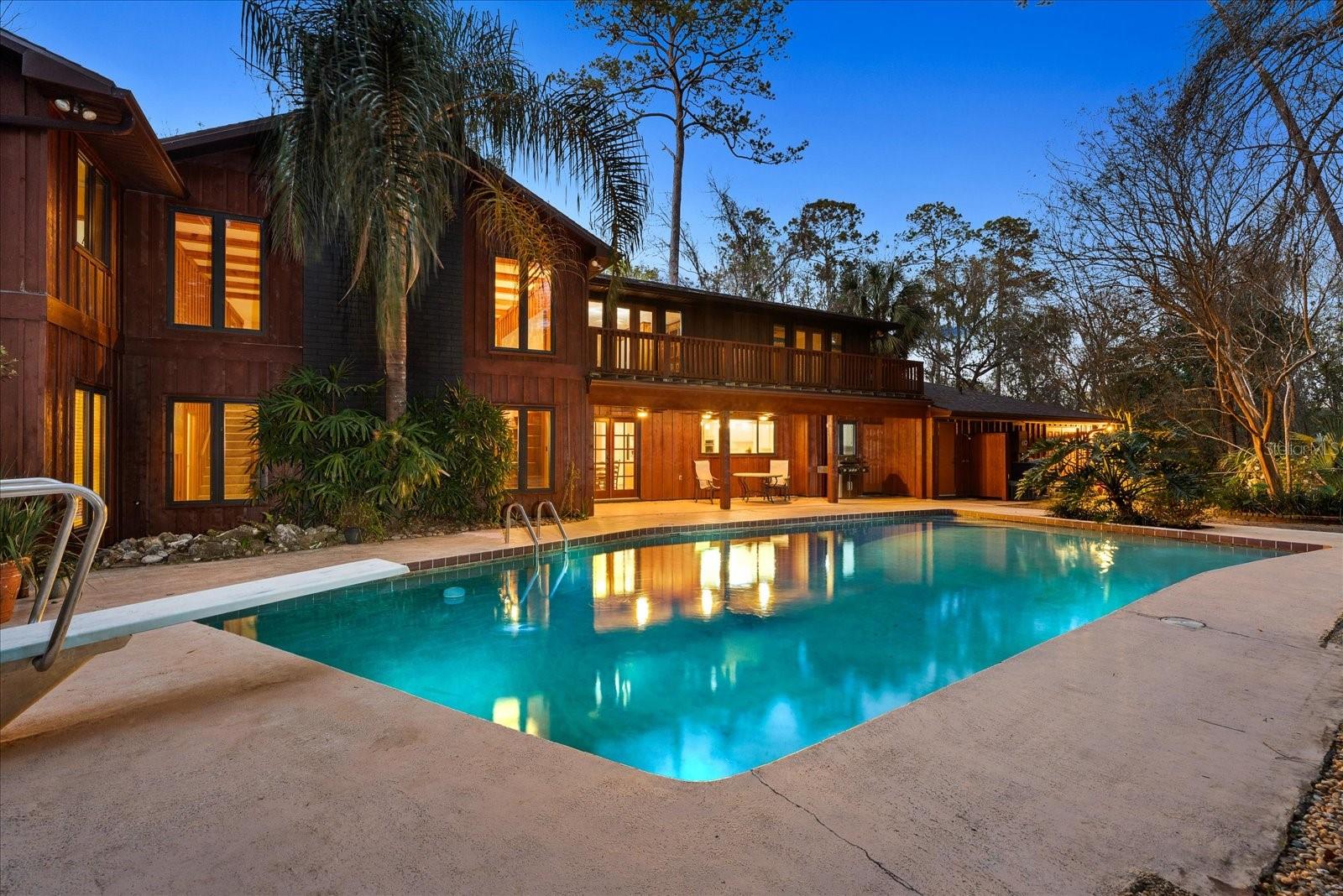 2626 NW 7TH ROAD