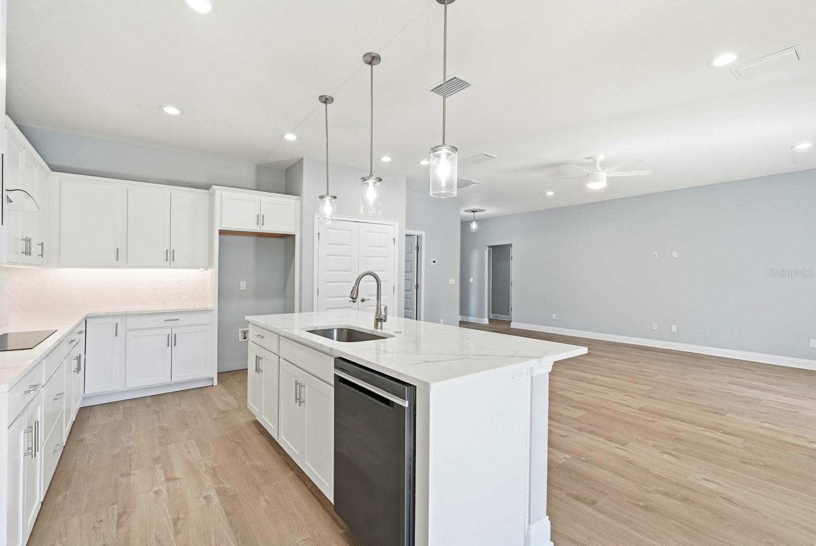 OLIVER ESTATES SUB - Residential