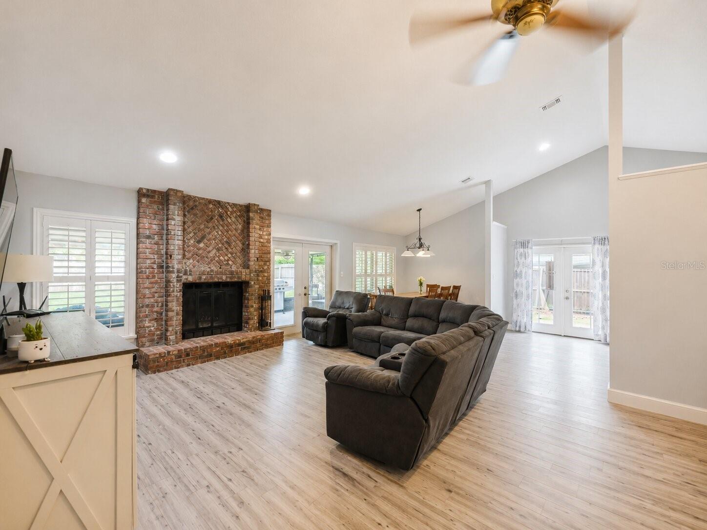 358 BRUSHWOOD LANE