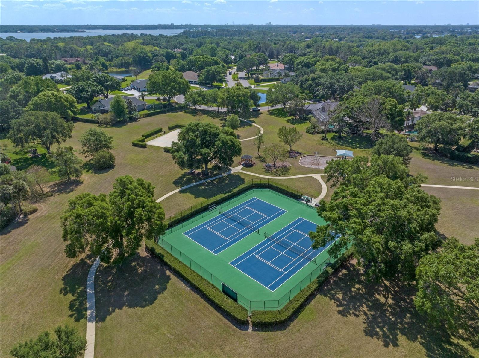 WILLOWS AT LAKE RHEA PH 02 - Residential
