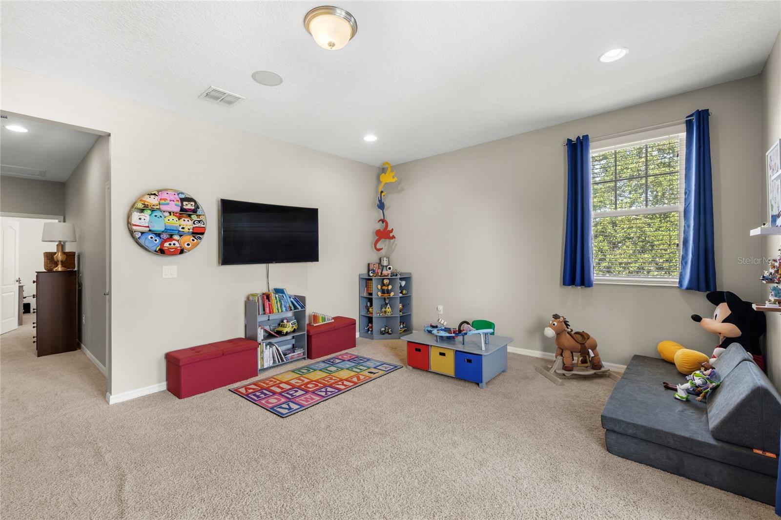 SUMMERLAKE GRVS - Residential