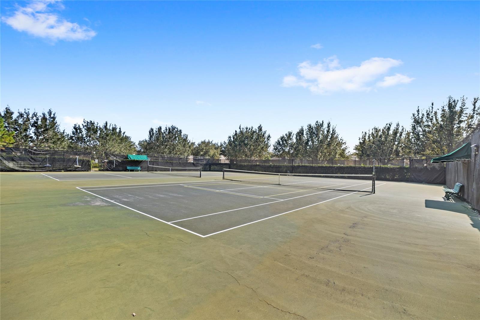 SUMMERLAKE GRVS - Residential