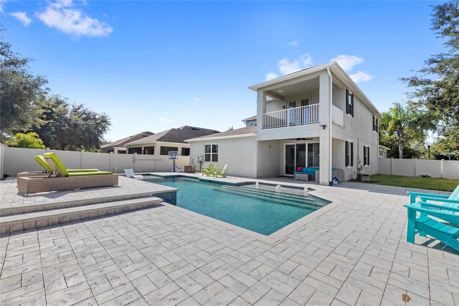 SUMMERLAKE GRVS - Residential