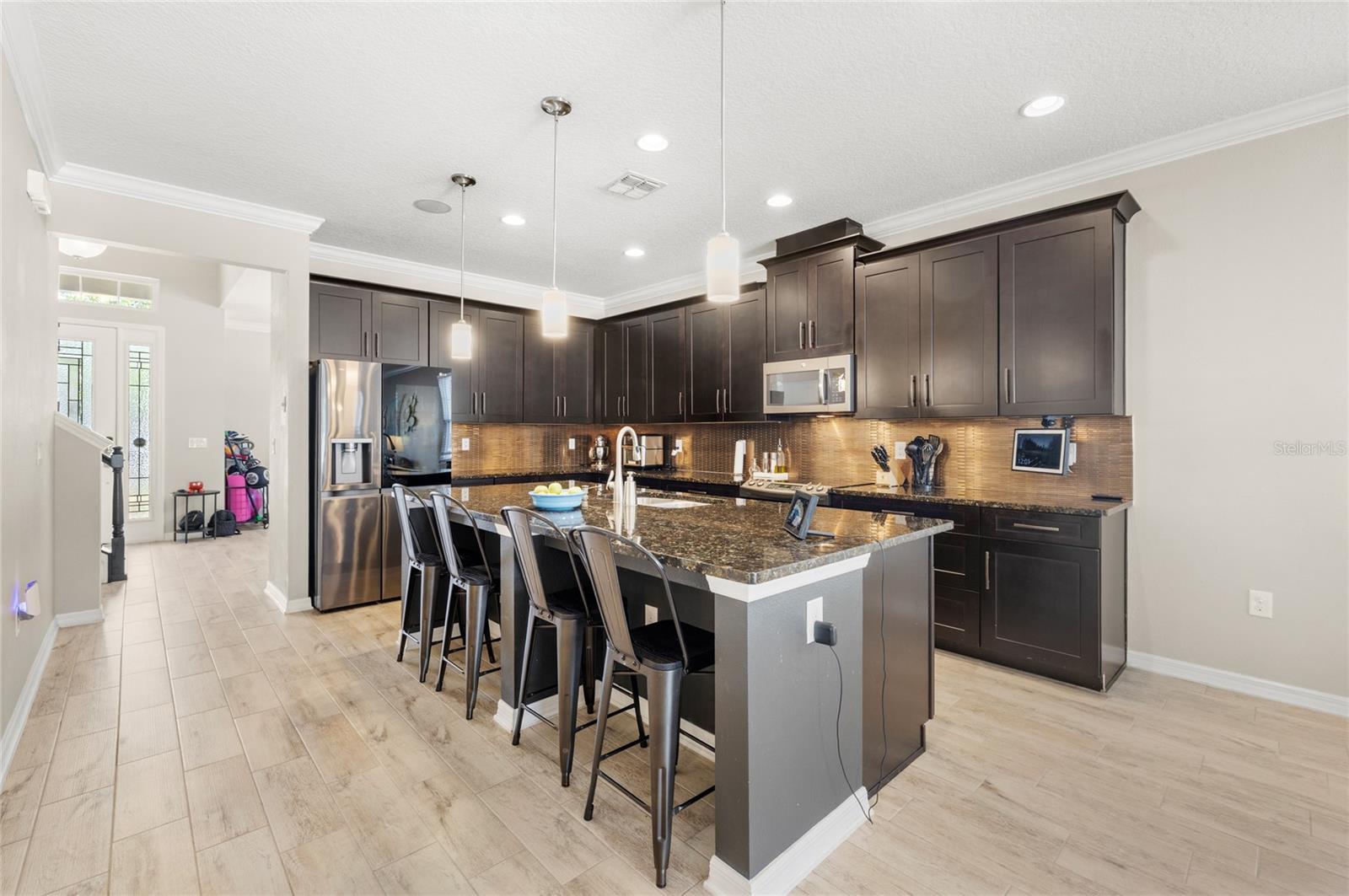 SUMMERLAKE GRVS - Residential