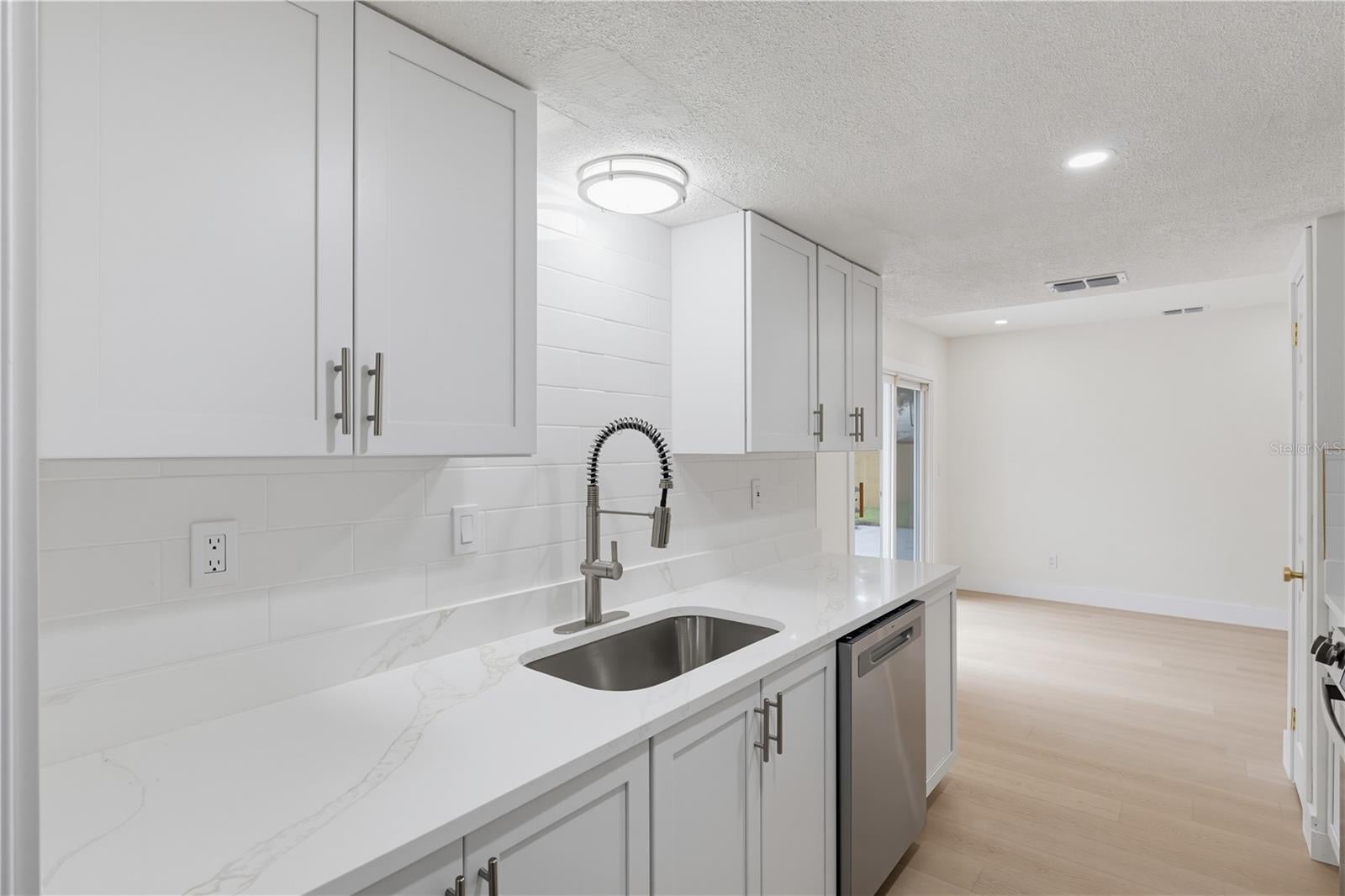 5616 GOLDEN NUGGET DRIVE