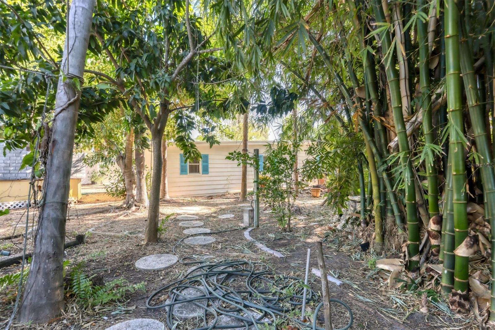 FOREST HILLS - Residential