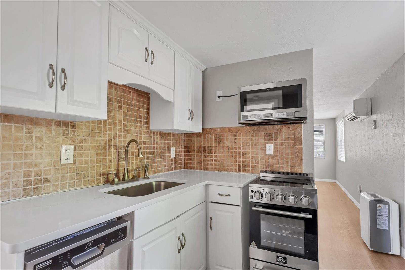 FOREST HILLS - Residential
